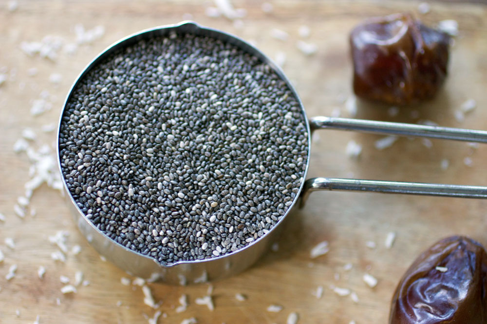 Vanilla Almond Chia Breakfast Bowl | Radiant Life Blog