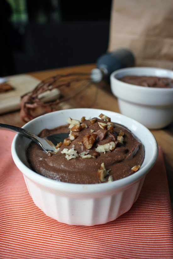Simple Coconut Milk Chocolate Mousse: dairy-free, paleo-friendly | The Radiant Life Blog