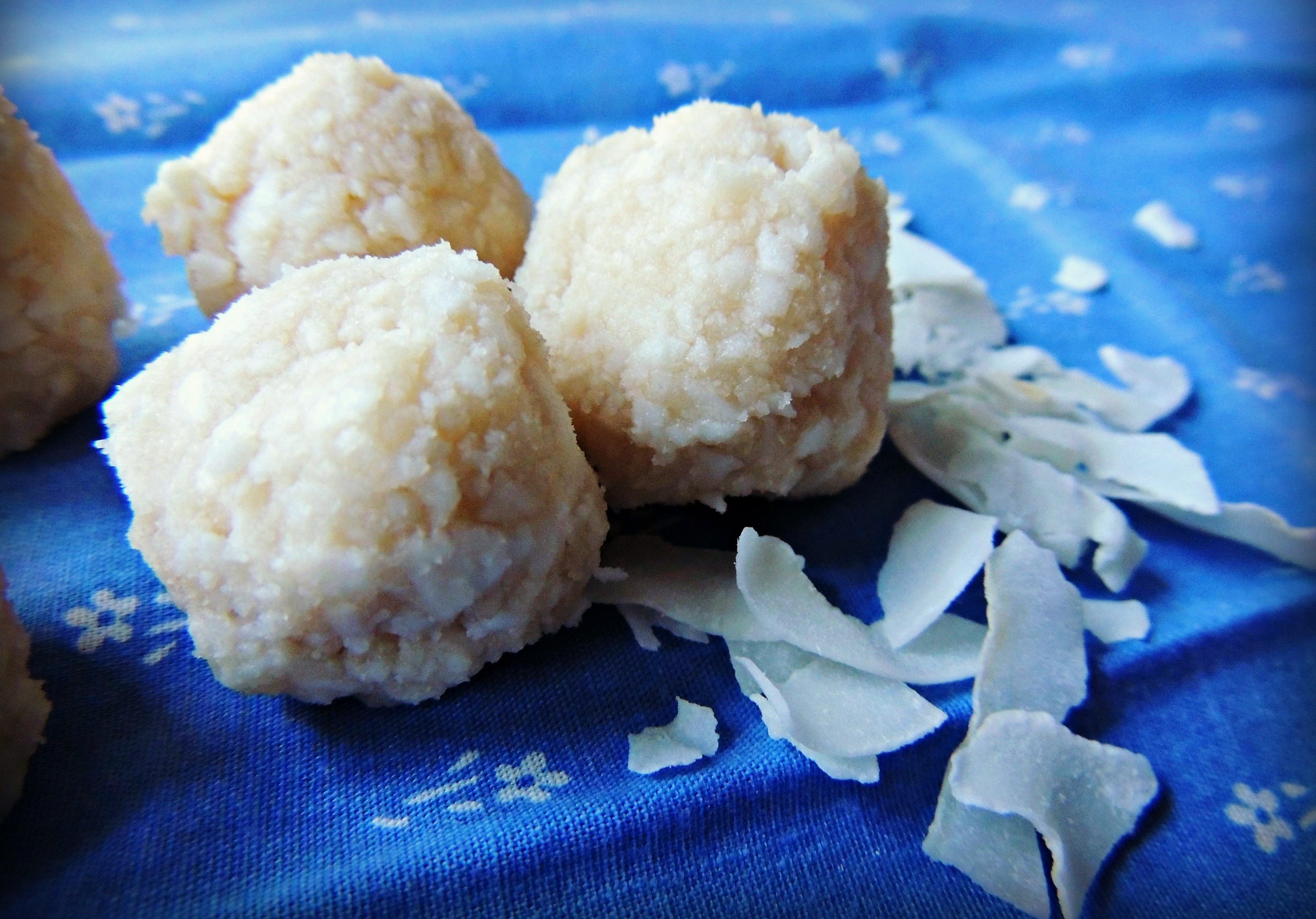 cold pressed organic coconut oil balls