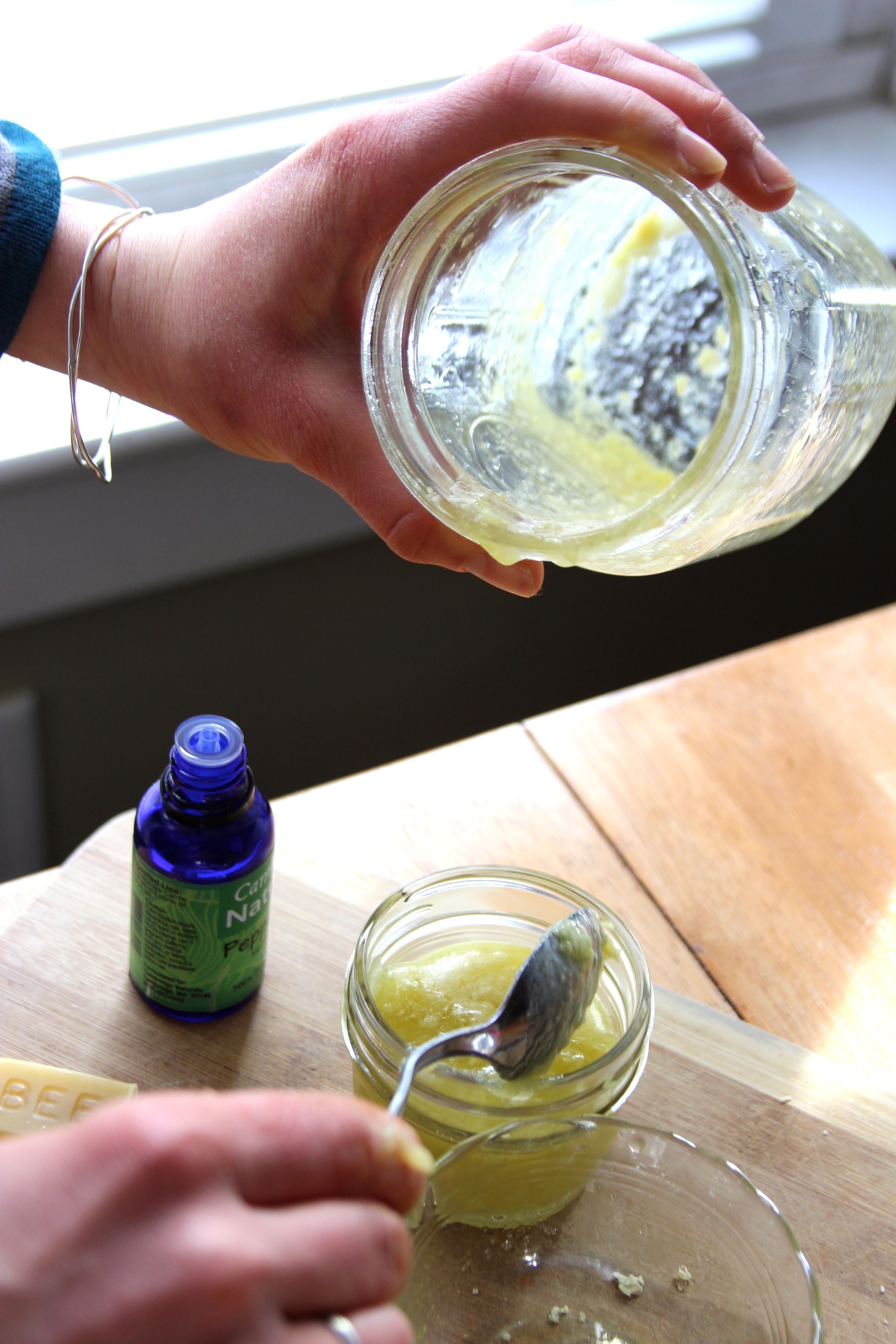 DIY headache soothing salve with magnesium