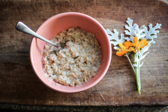 Traditional Soaked Oatmeal | The Radiant Life Blog